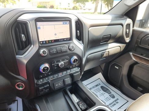 Used 2020 GMC Sierra 2500 SLT w/ SLT Premium Plus Package image 28