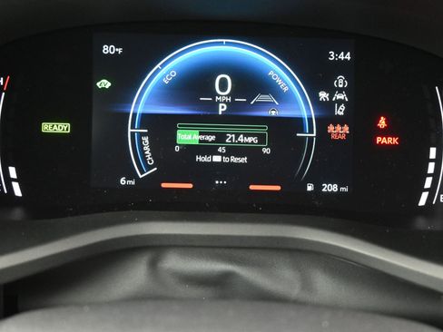 Certified 2025 Toyota Camry LE w/ Convenience Package image 10