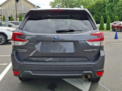 Used 2020 Subaru Forester Premium AWD/4WD image 5