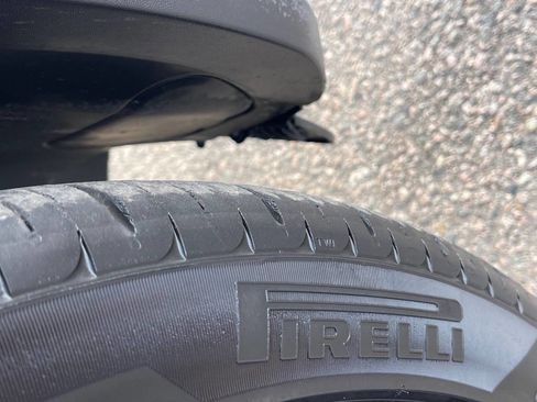 Used 2016 Volkswagen Touareg VR6 image 16