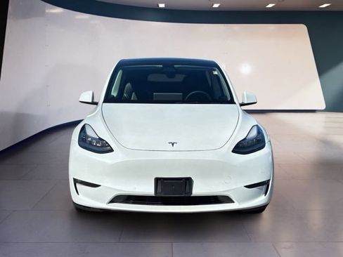 Used 2021 Tesla Model Y Long Range AWD/4WD image 8