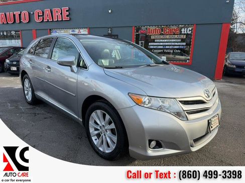 Used 2015 Toyota Venza XLE image 1