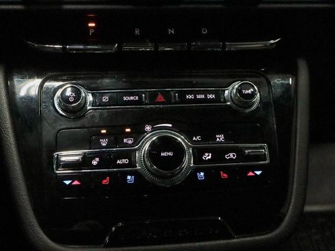 Used 2022 Lincoln Corsair AWD w/ Premium Package image 33