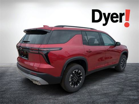 New 2026 Chevrolet Traverse Z71 w/ Driver Confidence Package image 3