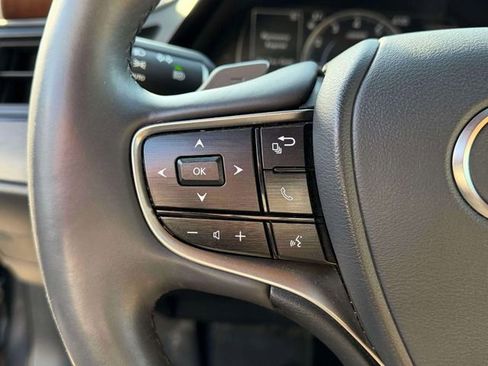 Certified 2023 Lexus ES 250 250 w/ Premium Package image 21