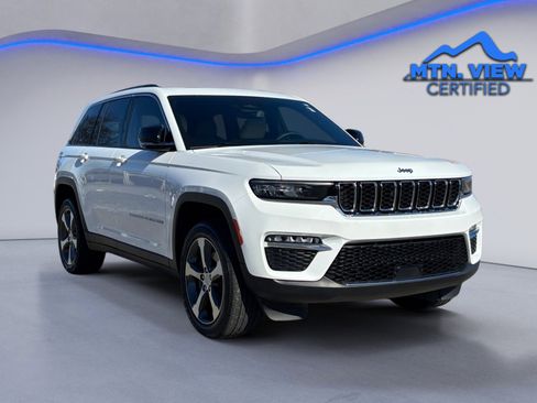 Used 2023 Jeep Grand Cherokee 4WD 4xe image 9