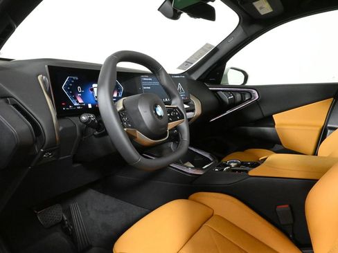 Used 2025 BMW X3 xDrive30i w/ Premium Package image 15