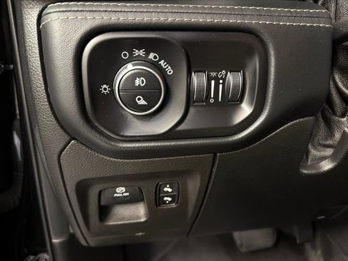 Used 2019 RAM 1500 Limited AWD/4WD image 23