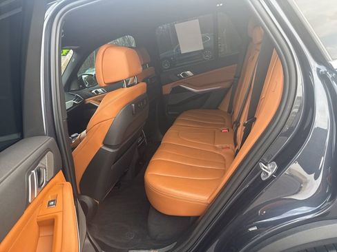 Used 2021 BMW X5 xDrive40i w/ Premium Package image 13