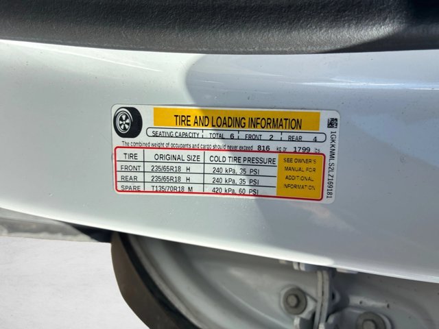Certified 2020 GMC Acadia SLT FWD image 25