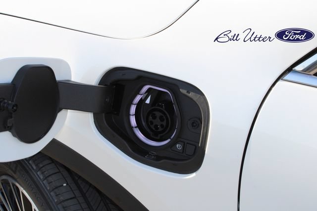 New 2025 Ford Escape SE FWD image 6