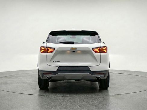 Used 2025 Chevrolet Blazer LT image 6