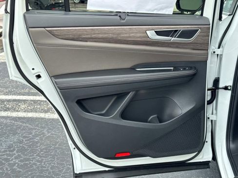 New 2026 Volkswagen Atlas SEL AWD/4WD image 13