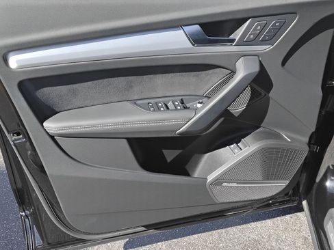 Certified 2024 Audi Q5 e Premium Plus w/ Premium Plus Package image 14