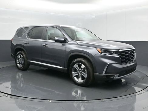 Certified 2025 Honda Pilot EX-L image 1