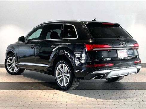 Used 2025 Audi Q7 3.0T Premium Plus AWD/4WD image 3