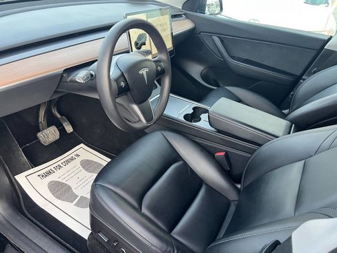 Used 2021 Tesla Model Y Long Range image 23