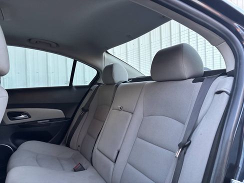 Used 2014 Chevrolet Cruze LT w/ All-Star Edition FWD image 12