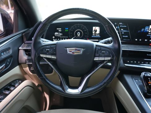 Used 2021 Cadillac Escalade Premium Luxury RWD image 11