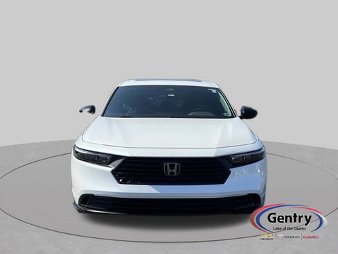 Used 2023 Honda Accord Sport image 8