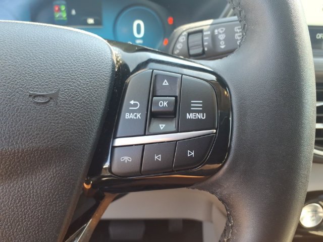 Used 2023 Ford Escape Platinum w/ Premium Technology Package AWD/4WD image 29