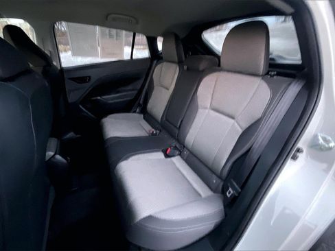 Used 2024 Subaru Crosstrek 2.0i Premium image 25