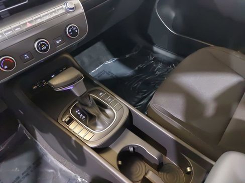 Certified 2026 Hyundai Kona SE FWD image 25