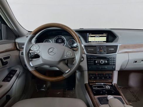 Used 2011 Mercedes-Benz E 350 4MATIC Wagon image 20