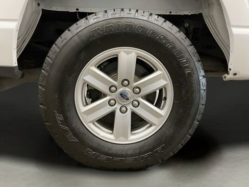 Used 2023 Ford F150 XLT image 30