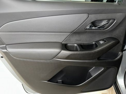 Certified 2023 Chevrolet Traverse LT image 19