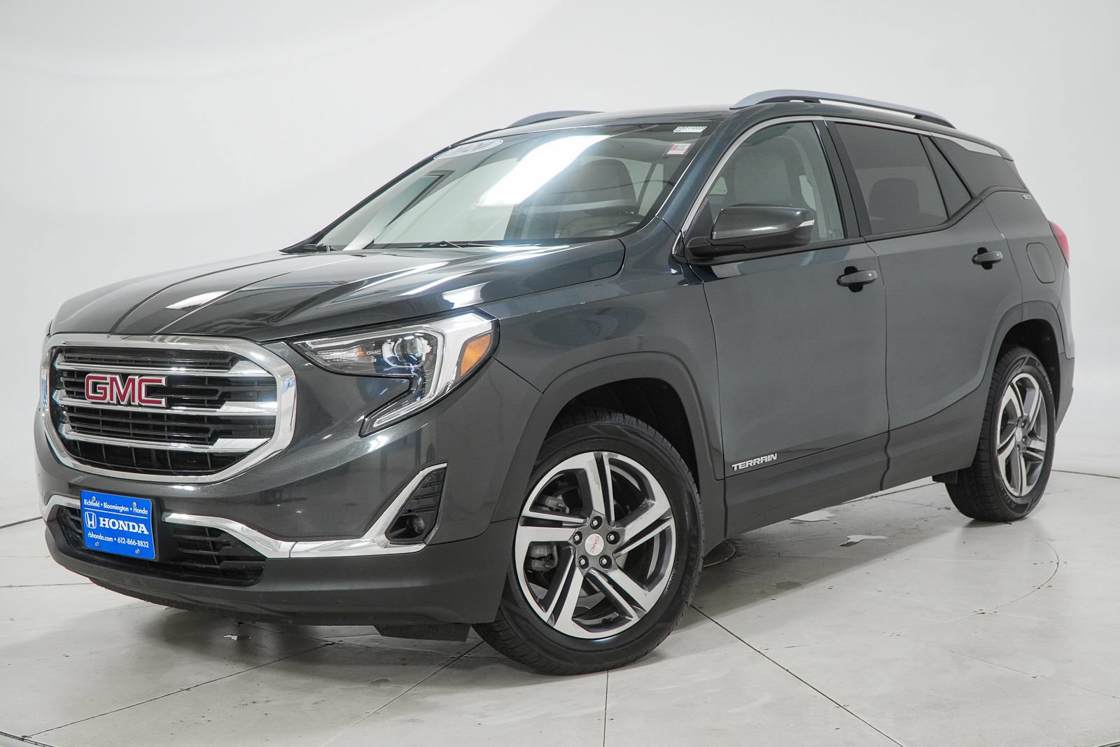 Used 2020 GMC Terrain SLT AWD/4WD image 1
