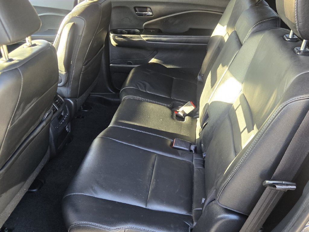 Certified 2022 Honda Pilot Special Edition image 11