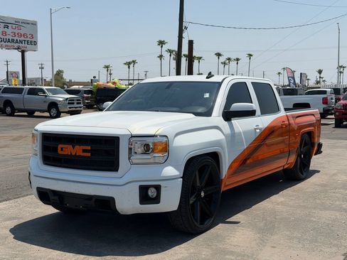 Used 2015 GMC Sierra 1500 SLE w/ SLE Value Package RWD image 2