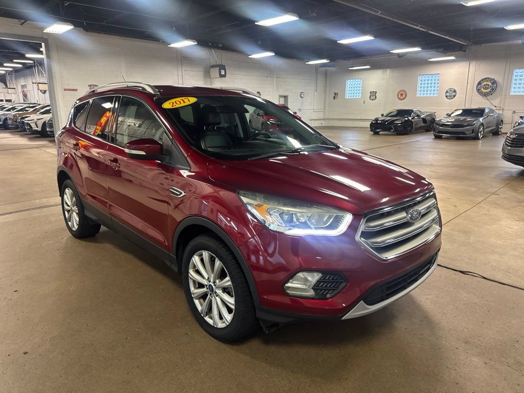 Used 2017 Ford Escape Titanium AWD/4WD image 4
