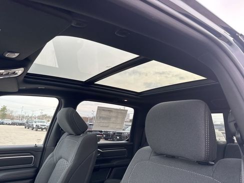 New 2026 RAM 1500 4x4 Crew Cab image 18