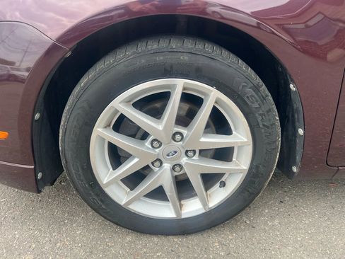 Used 2011 Ford Fusion SEL w/ 301A Rapid Spec Order Code image 9