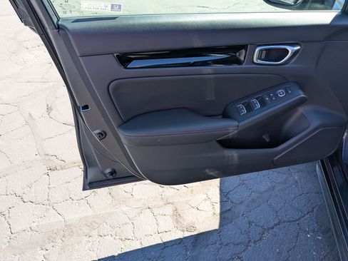 Used 2023 Honda Civic EX-L image 14