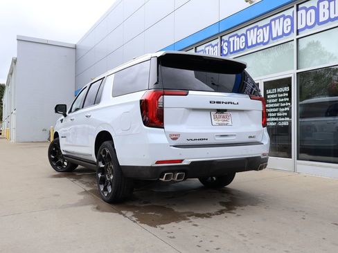 New 2026 GMC Yukon XL Denali w/ Denali Reserve Package AWD/4WD image 49