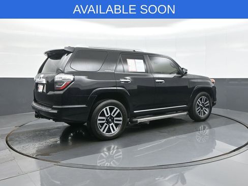 Used 2017 Toyota 4Runner Limited AWD/4WD image 7