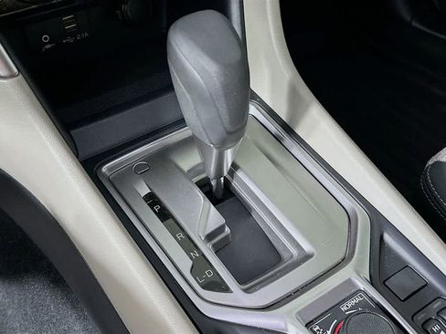 Used 2019 Subaru Forester Premium image 19