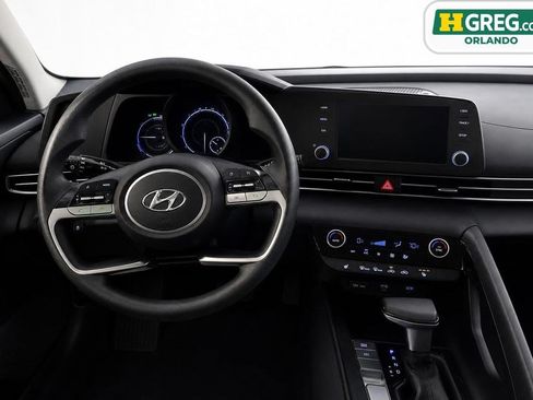 Used 2023 Hyundai Elantra Blue FWD image 11