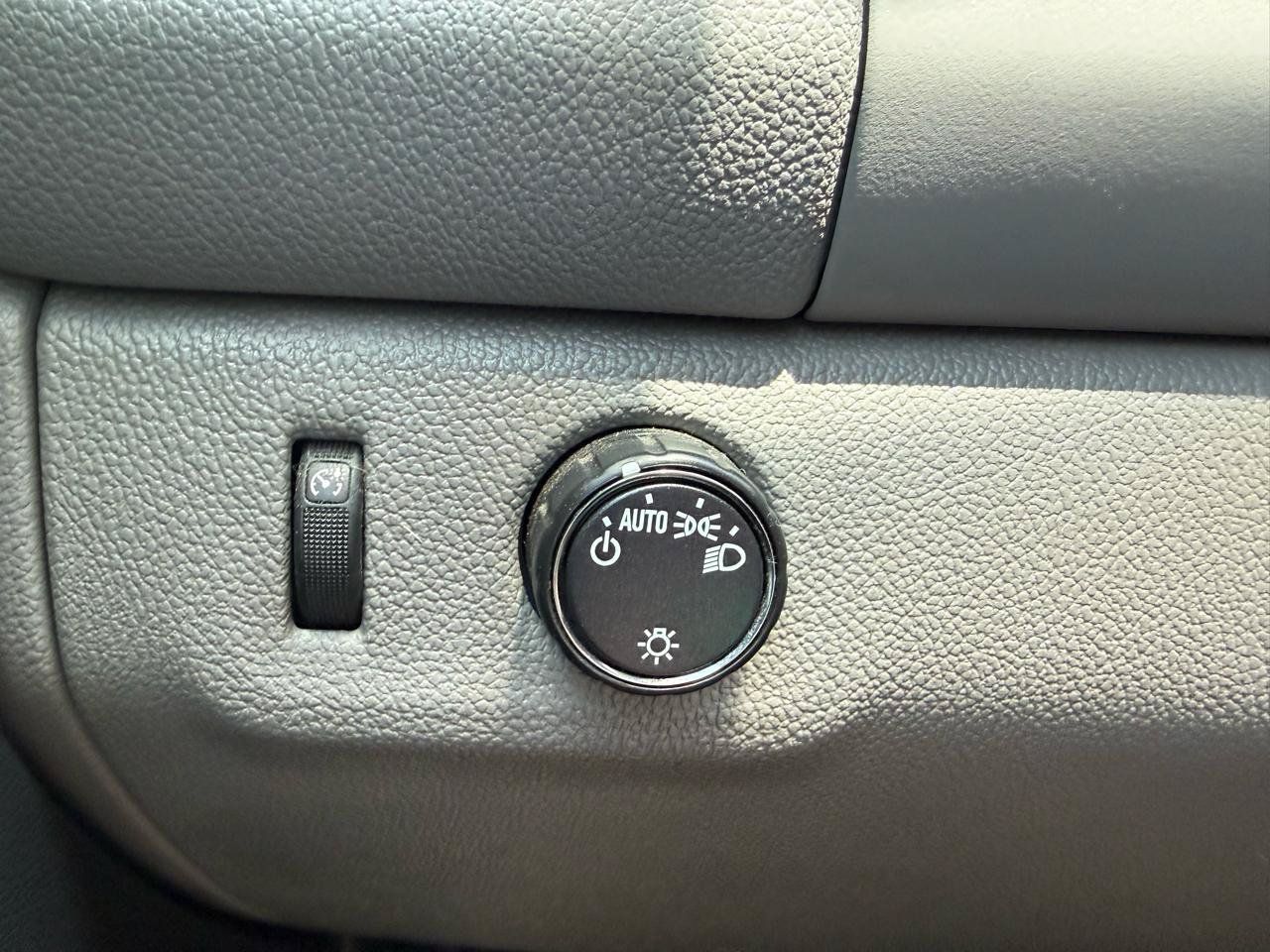 Used 2021 GMC Canyon Elevation Standard w/ Convenience Package RWD image 27