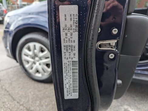 Used 2018 Dodge Journey SE FWD image 26