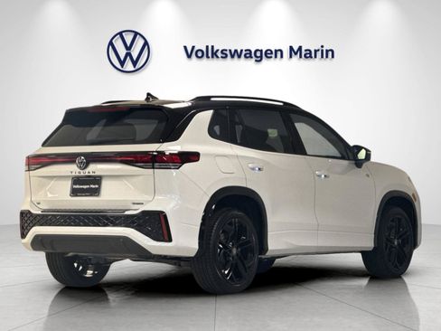 New 2026 Volkswagen Tiguan SE R-Line AWD/4WD image 5
