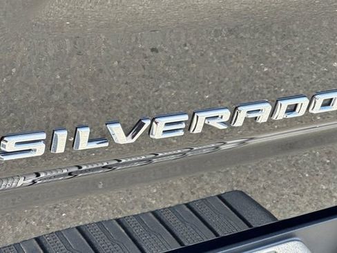 Used 2022 Chevrolet Silverado 1500 LT Trail Boss w/ Convenience Package II AWD/4WD image 25
