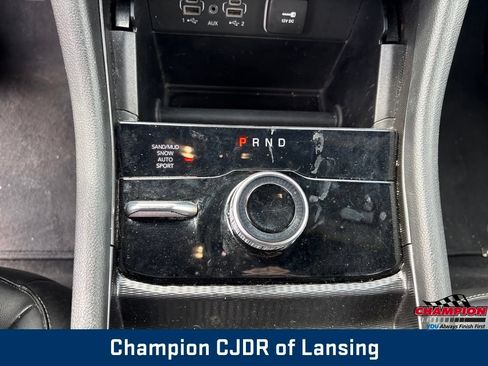 Used 2024 Jeep Grand Cherokee L Limited AWD/4WD image 30