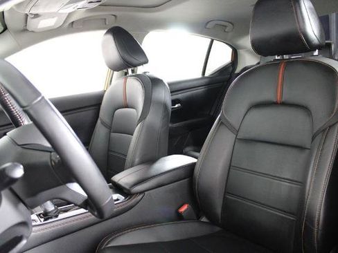 Certified 2021 Nissan Sentra SR w/ SR Premium Package image 18