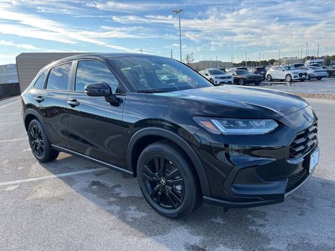 Certified 2026 Honda HR-V Sport image 3