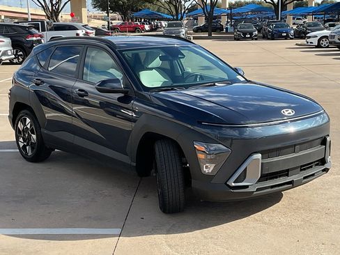 Used 2025 Hyundai Kona SEL image 4