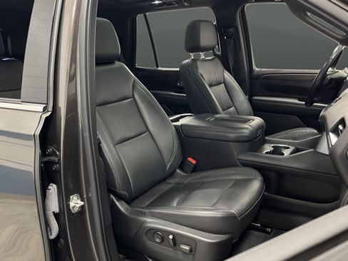 Used 2021 Chevrolet Tahoe LT w/ LT Signature Package AWD/4WD image 24
